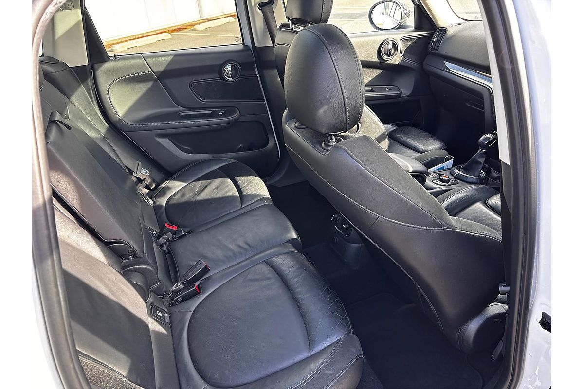 2017 MINI Countryman Cooper F60