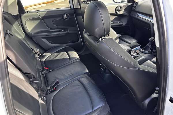 2017 MINI Countryman Cooper F60