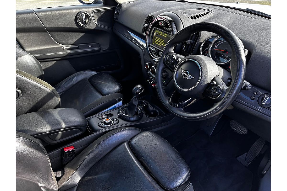 2017 MINI Countryman Cooper F60