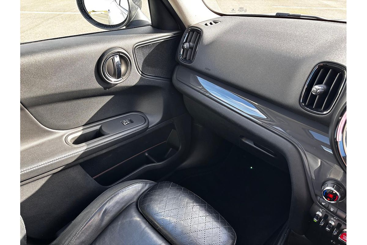 2017 MINI Countryman Cooper F60