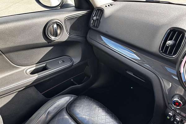 2017 MINI Countryman Cooper F60