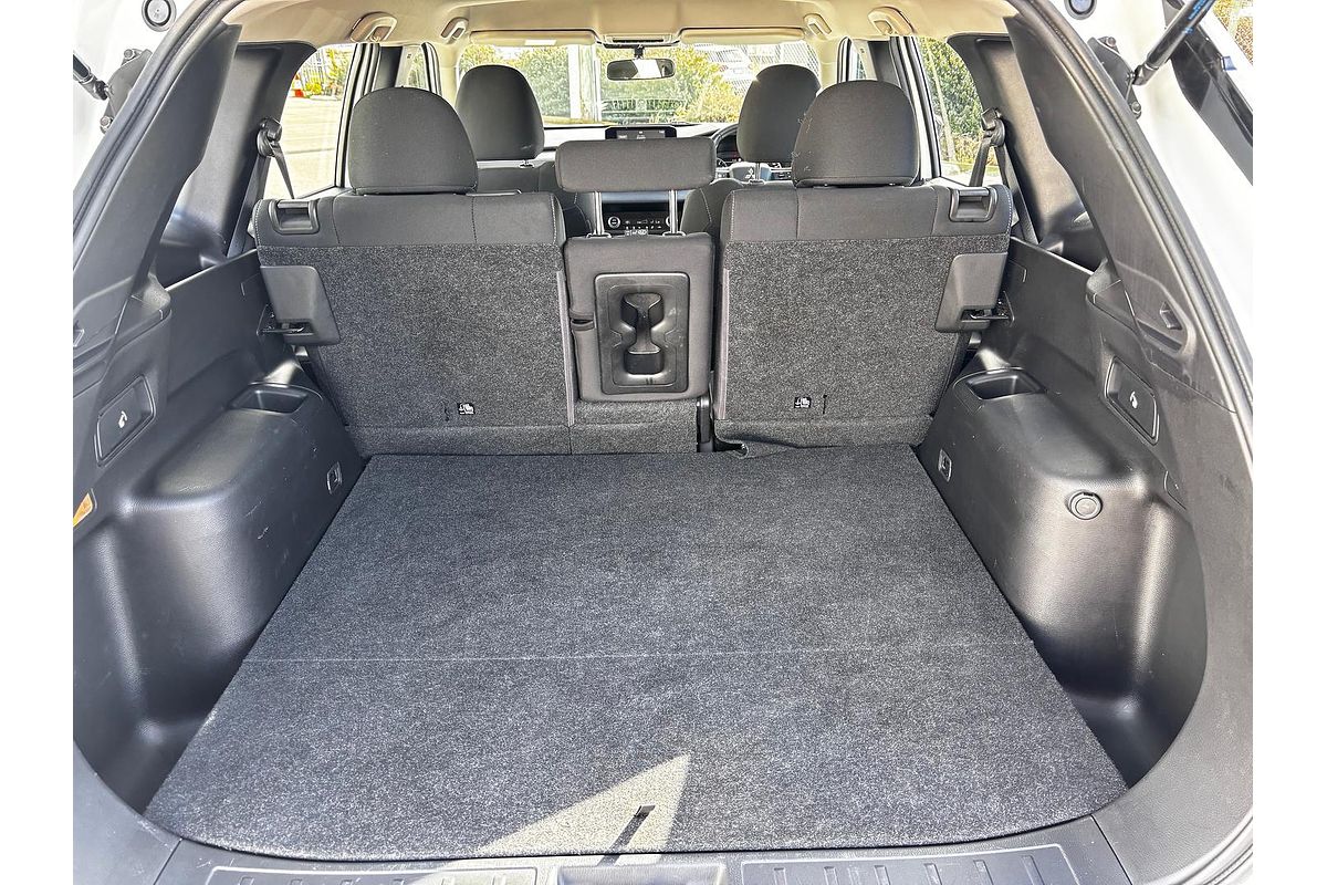 2023 Mitsubishi Outlander ES ZM