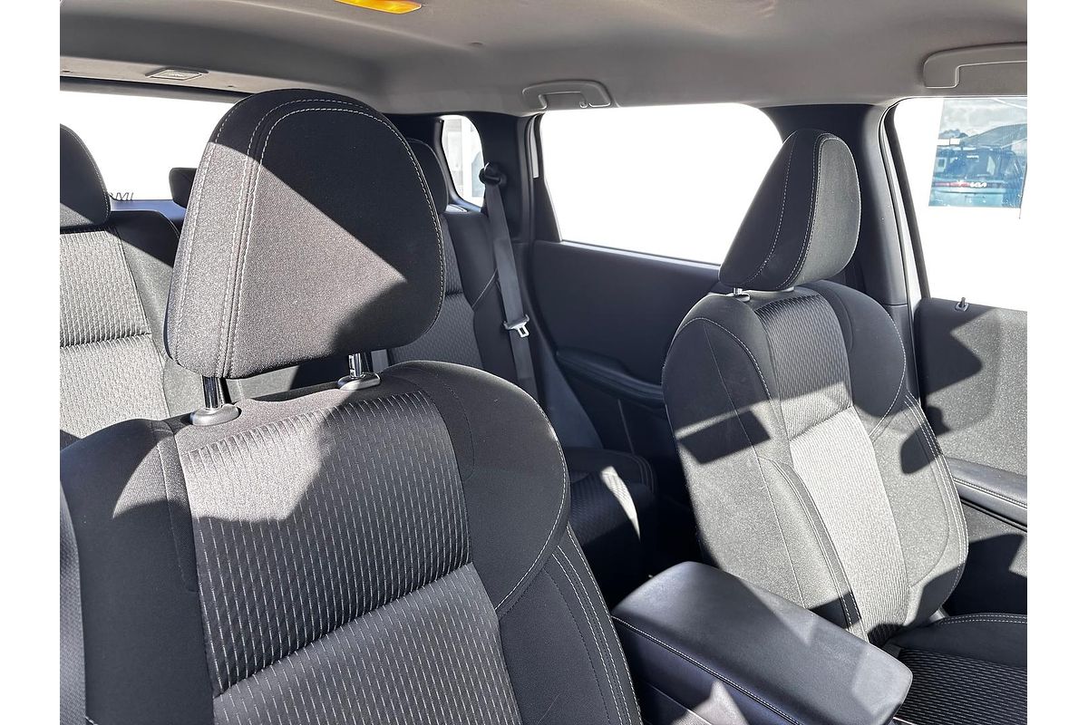 2023 Mitsubishi Outlander ES ZM