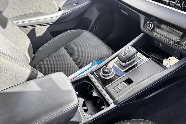 2023 Mitsubishi Outlander ES ZM
