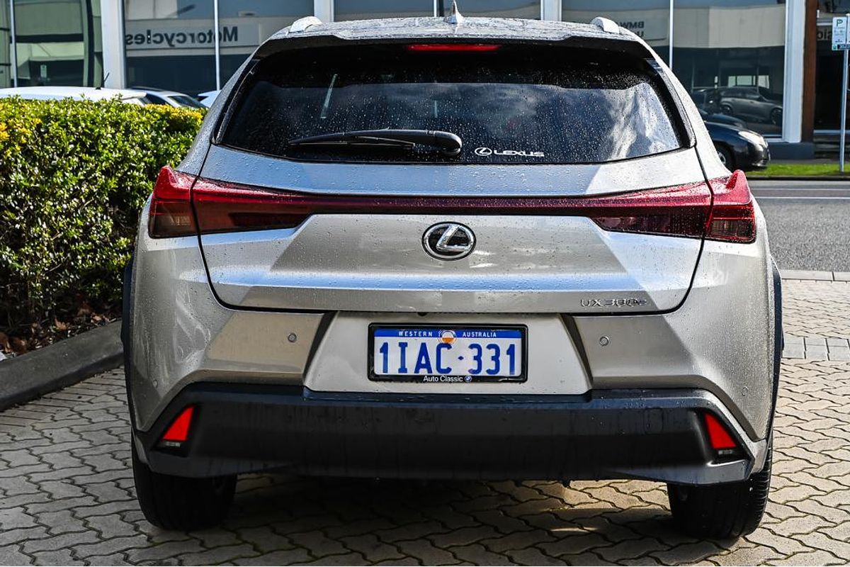 2023 Lexus UX UX300e Luxury KMA10R