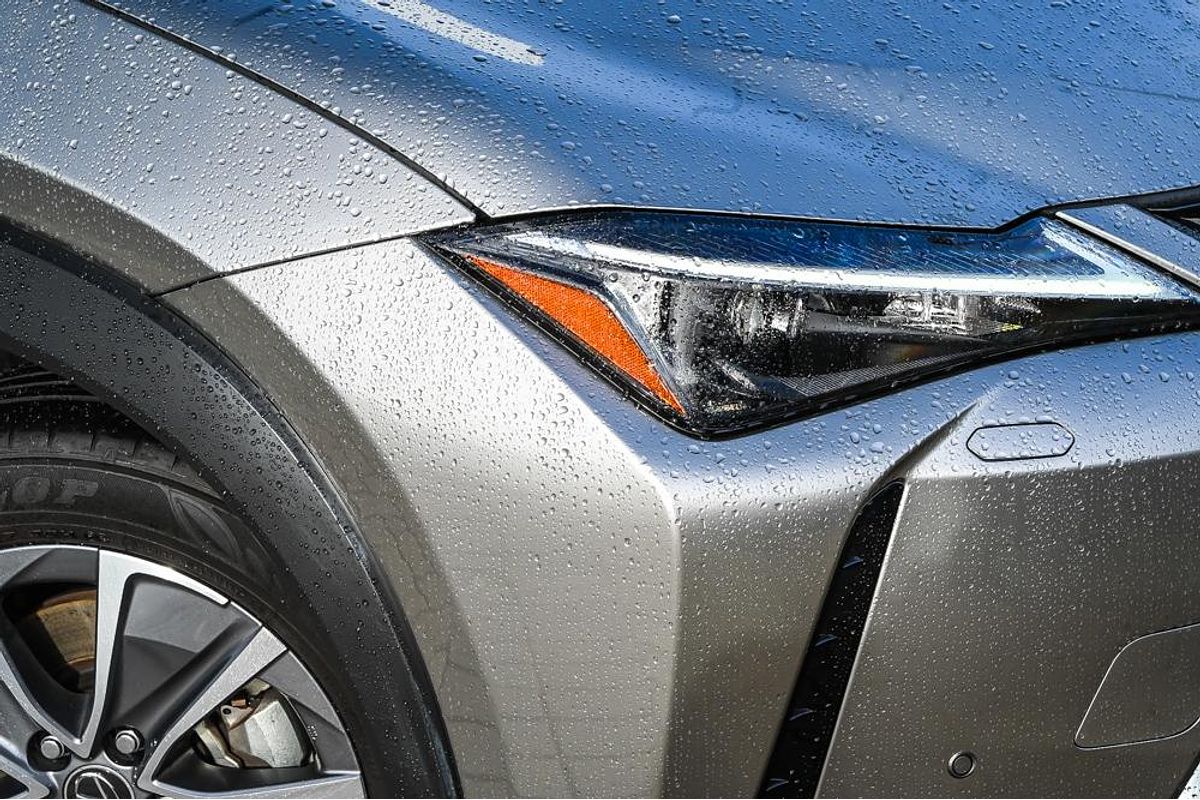 2023 Lexus UX UX300e Luxury KMA10R