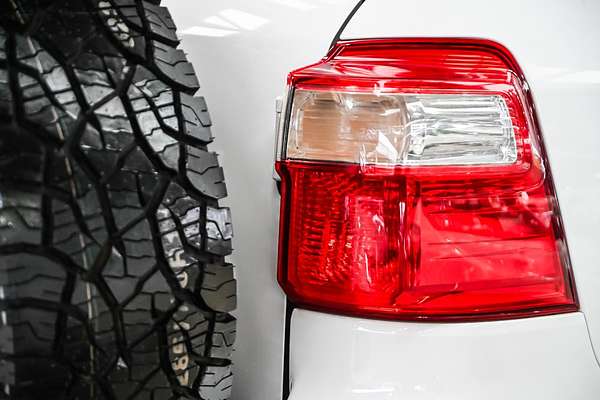 2015 Toyota Landcruiser GX VDJ200R