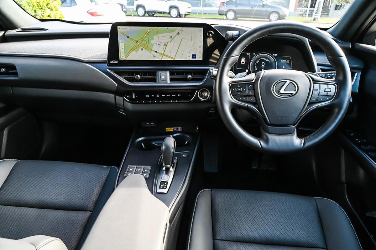 2023 Lexus UX UX300e Luxury KMA10R