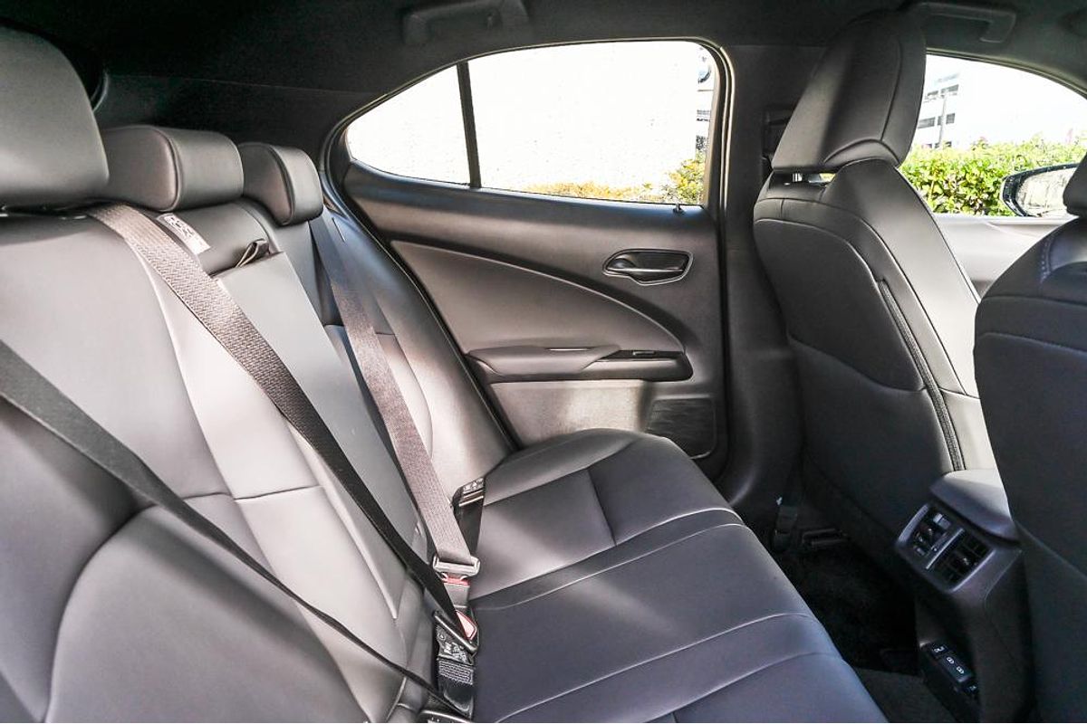 2023 Lexus UX UX300e Luxury KMA10R