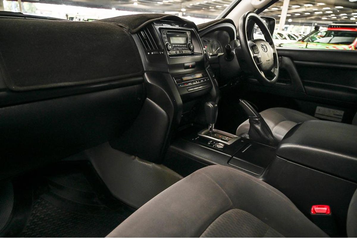 2015 Toyota Landcruiser GX VDJ200R