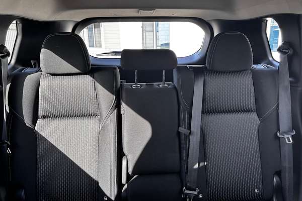 2023 Mitsubishi Outlander ES ZM