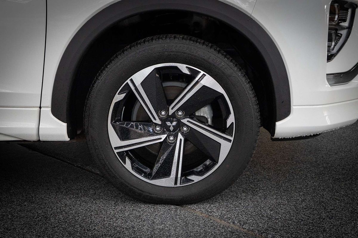 2023 Mitsubishi Eclipse Cross PHEV Exceed YB