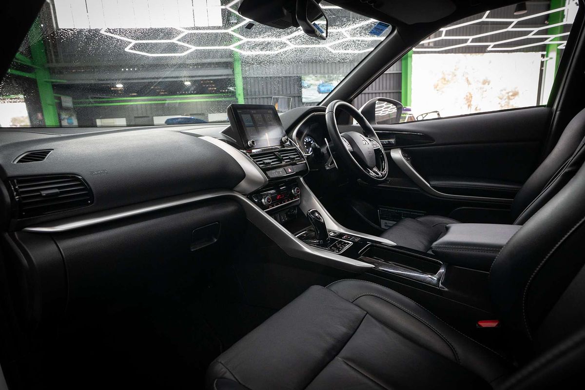 2023 Mitsubishi Eclipse Cross PHEV Exceed YB