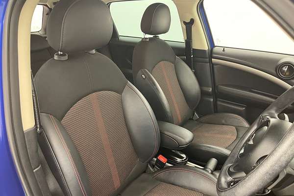 2015 MINI Countryman Cooper R60