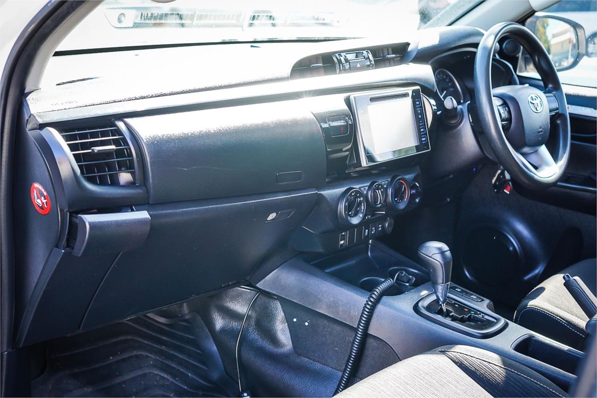 2019 Toyota Hilux SR GUN126R 4X4