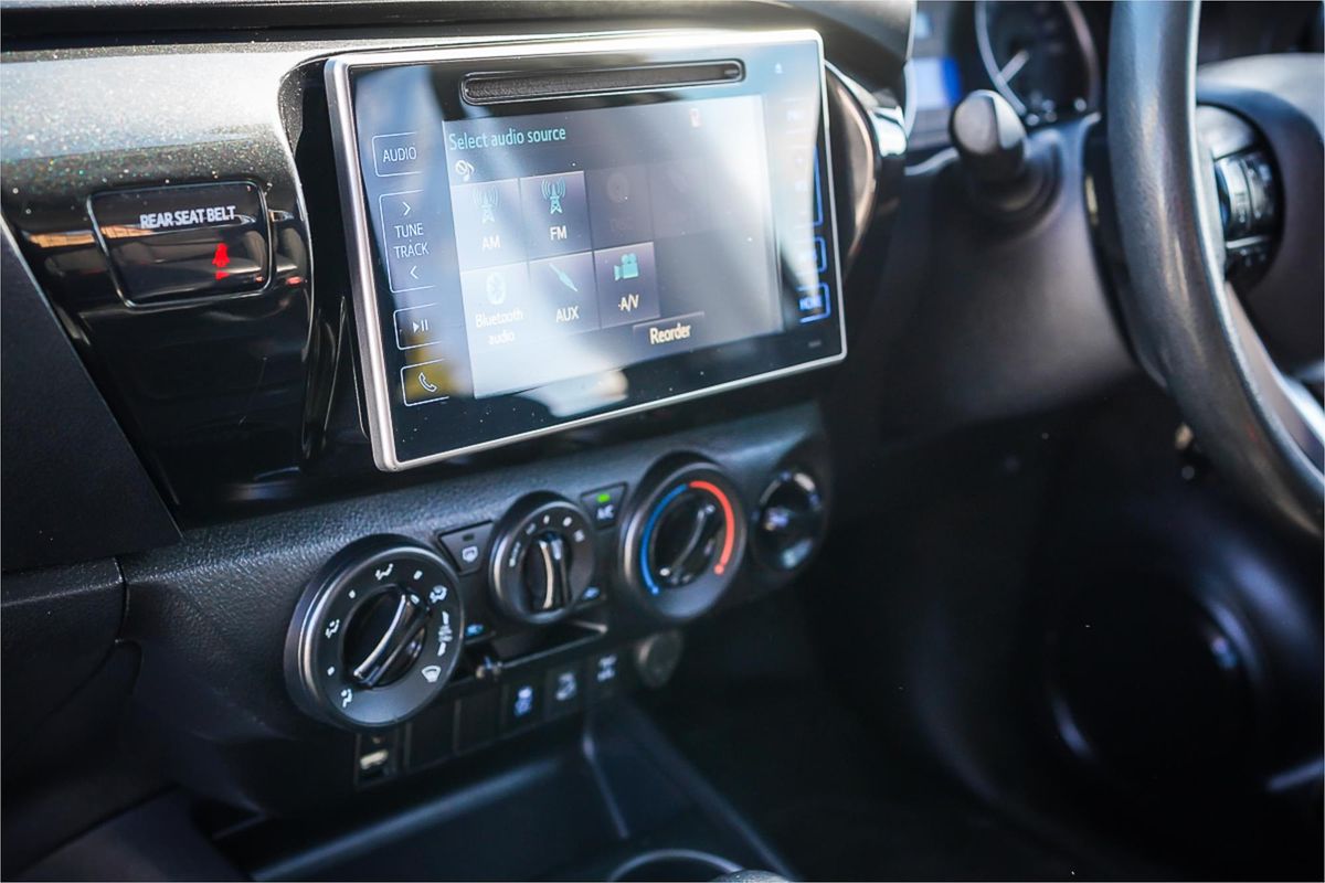 2019 Toyota Hilux SR GUN126R 4X4