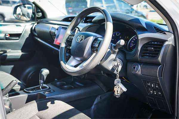 2019 Toyota Hilux SR GUN126R 4X4