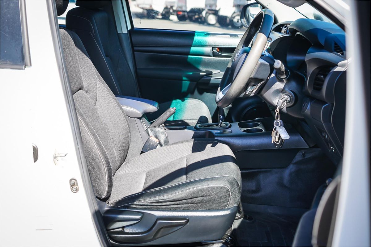 2019 Toyota Hilux SR GUN126R 4X4