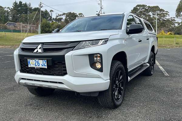 2022 Mitsubishi Triton GLX-R MR 4X4