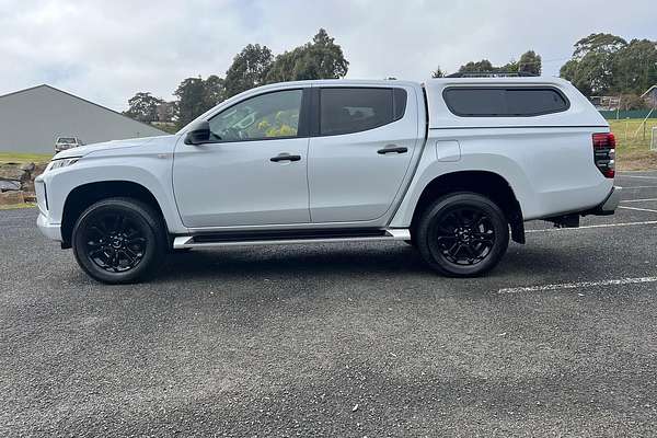 2022 Mitsubishi Triton GLX-R MR 4X4