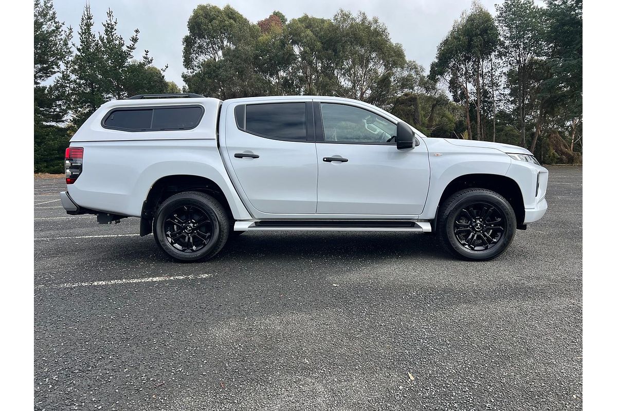 2022 Mitsubishi Triton GLX-R MR 4X4