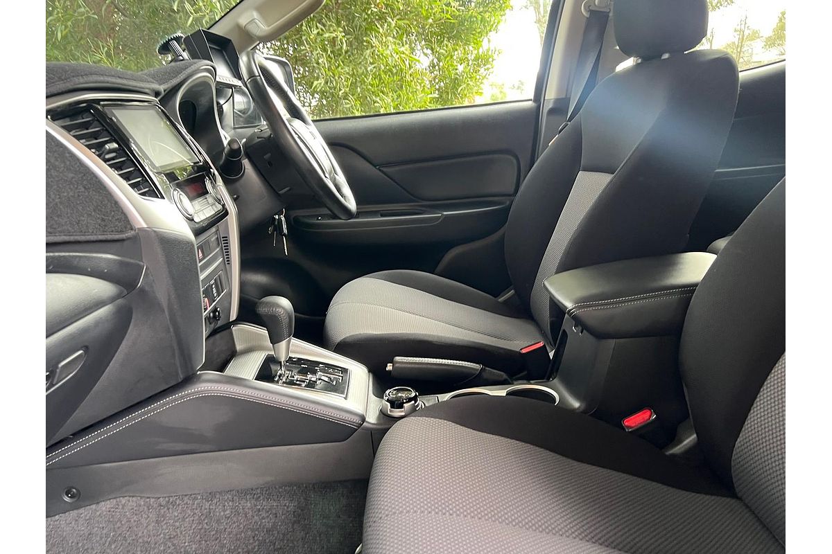 2022 Mitsubishi Triton GLX-R MR 4X4