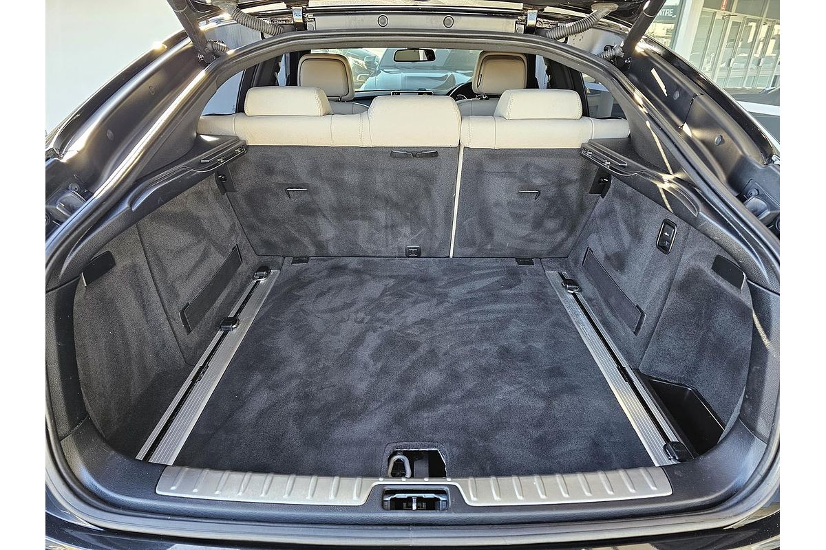 2013 BMW X6 xDrive40d E71 LCI