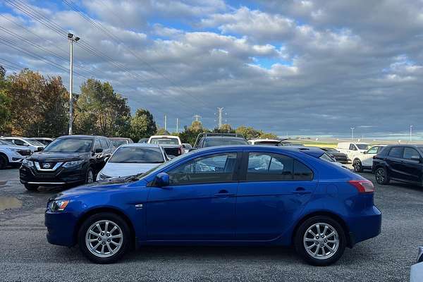 2010 Mitsubishi Lancer ES CJ