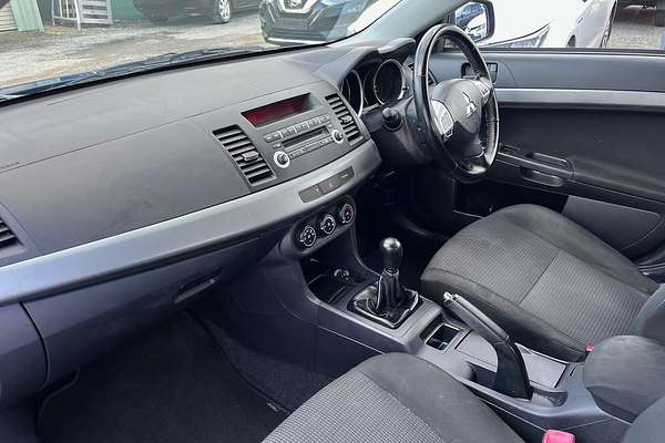 2010 Mitsubishi Lancer ES CJ
