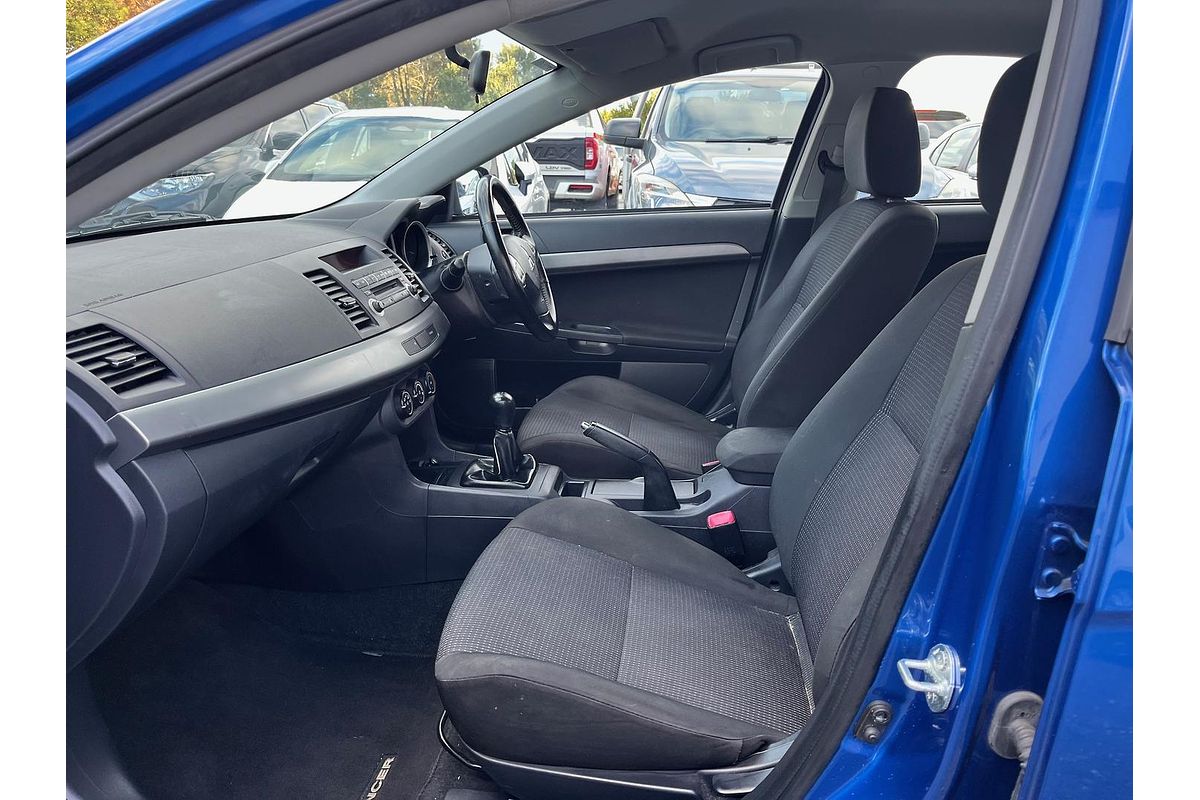 2010 Mitsubishi Lancer ES CJ