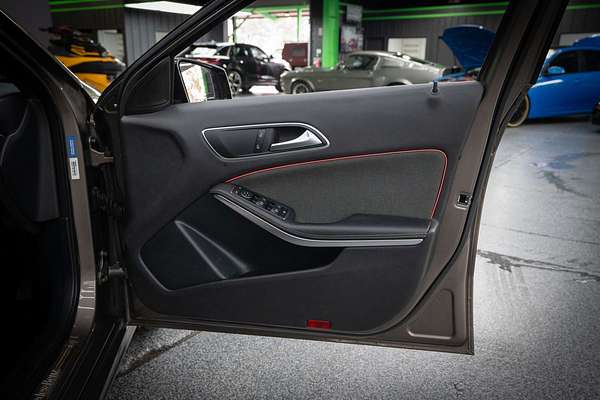 2013 Mercedes-Benz A-Class A180 W176