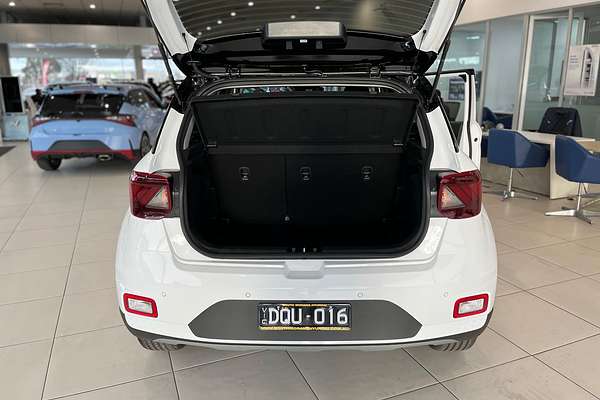 2025 Hyundai Venue Elite QX.V5
