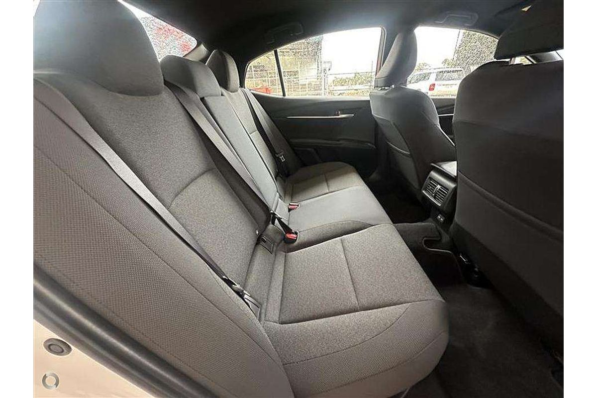 2025 Toyota Camry Ascent Sport AXVH80R
