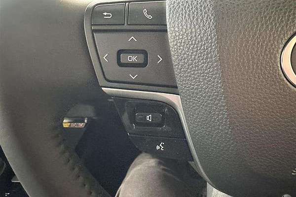 2025 Toyota Camry Ascent Sport AXVH80R
