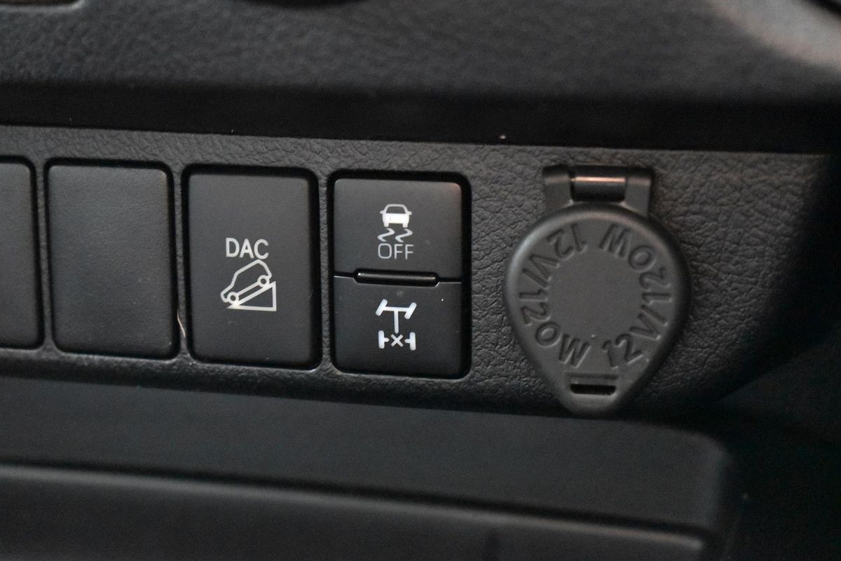 2021 Toyota Hilux SR GUN126R 4X4