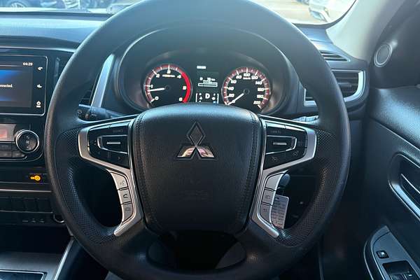 2019 Mitsubishi Triton GLX+ MR 4X4