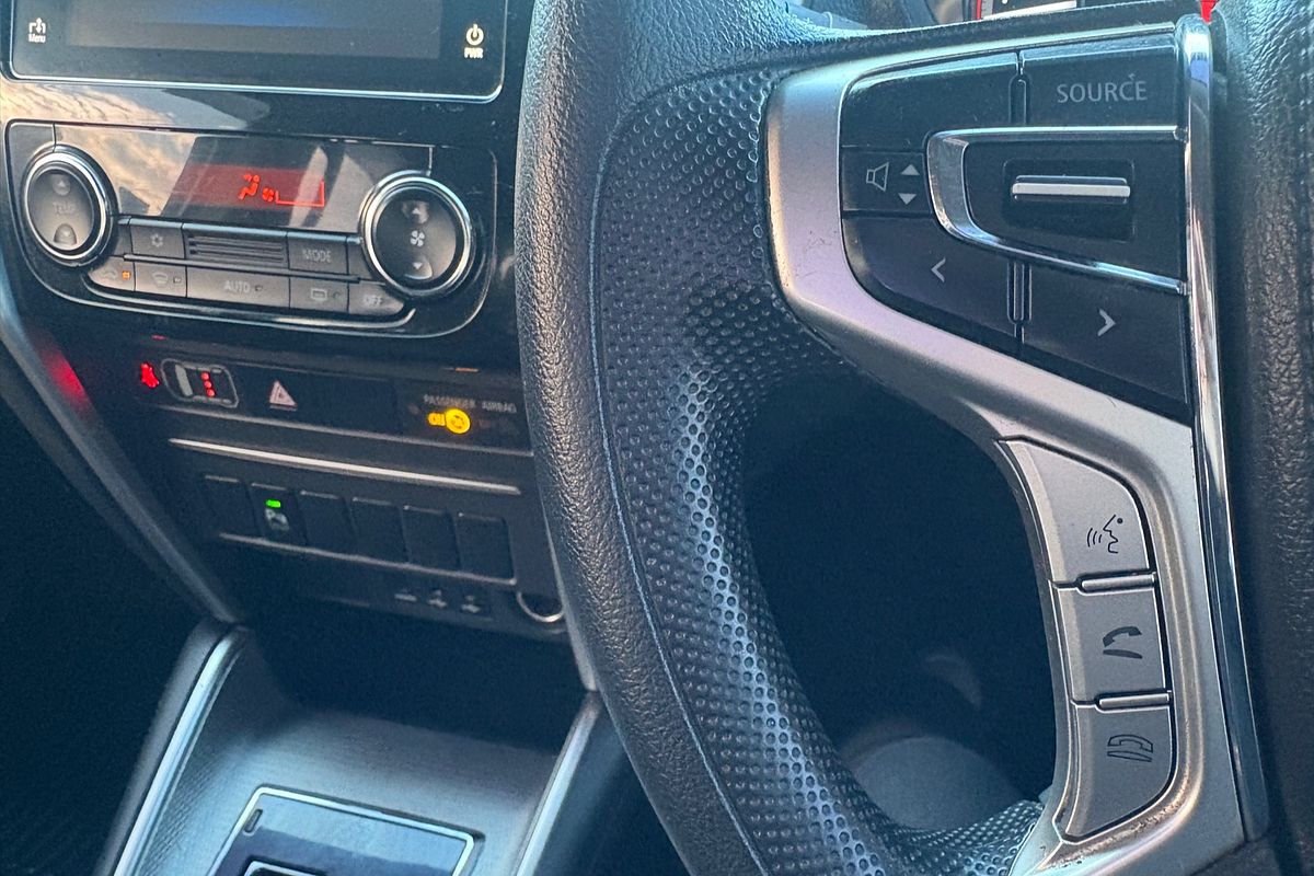 2019 Mitsubishi Triton GLX+ MR 4X4