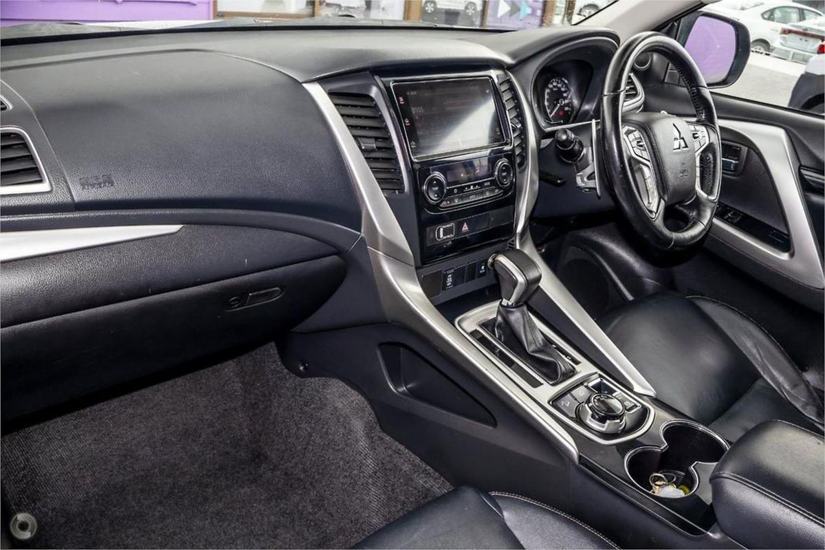 2016 Mitsubishi Pajero Sport GLS QE