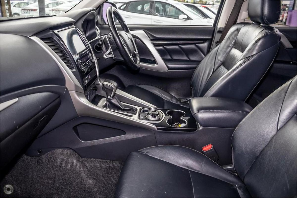 2016 Mitsubishi Pajero Sport GLS QE