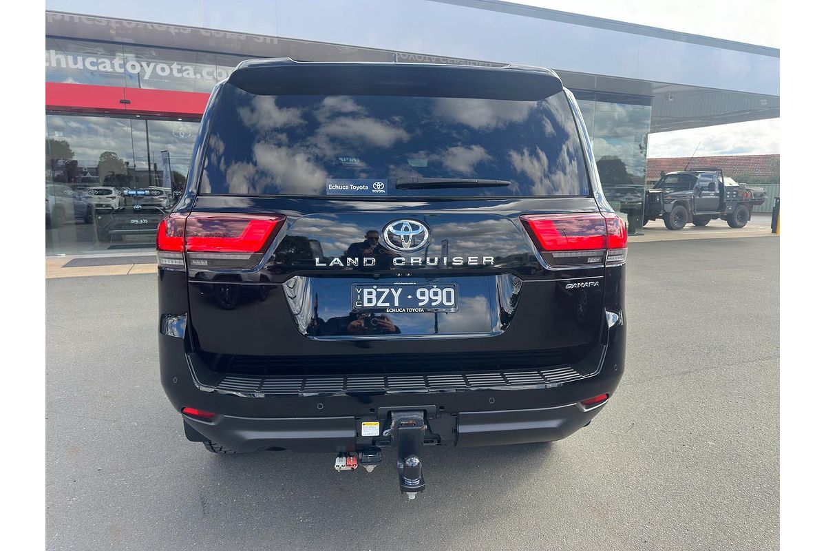 2022 Toyota Landcruiser Sahara FJA300R