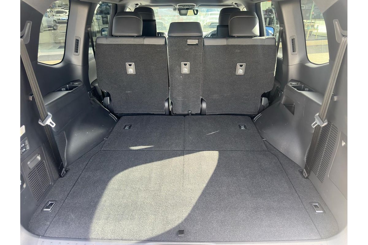2022 Toyota Landcruiser Sahara FJA300R