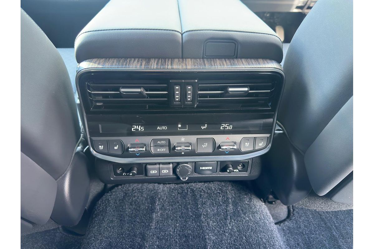 2022 Toyota Landcruiser Sahara FJA300R