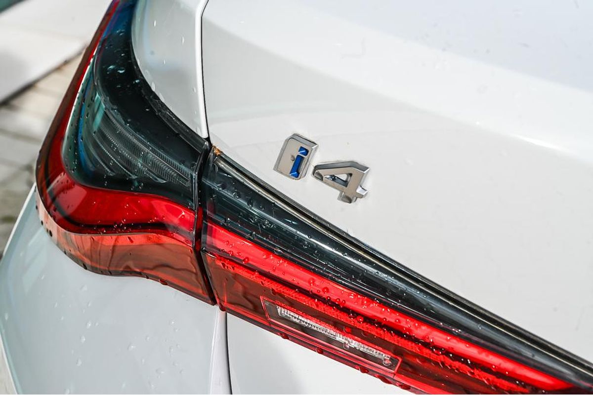 2024 BMW i4 eDrive35 G26