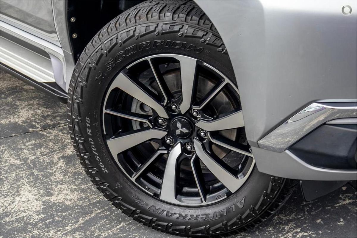 2016 Mitsubishi Pajero Sport GLS QE
