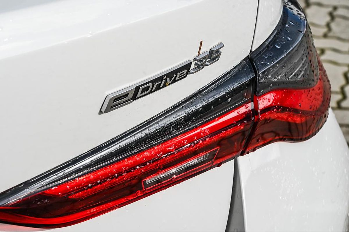 2024 BMW i4 eDrive35 G26