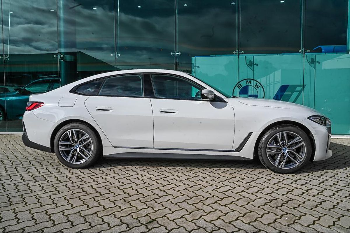2024 BMW i4 eDrive35 G26