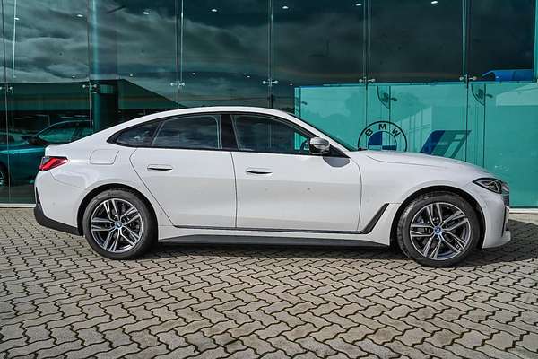 2024 BMW i4 eDrive35 G26