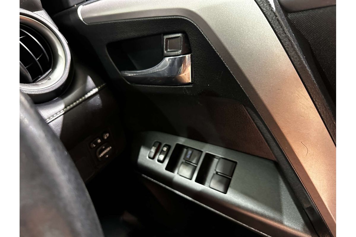 2017 Toyota RAV4 GXL ZSA42R