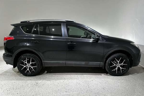2017 Toyota RAV4 GXL ZSA42R