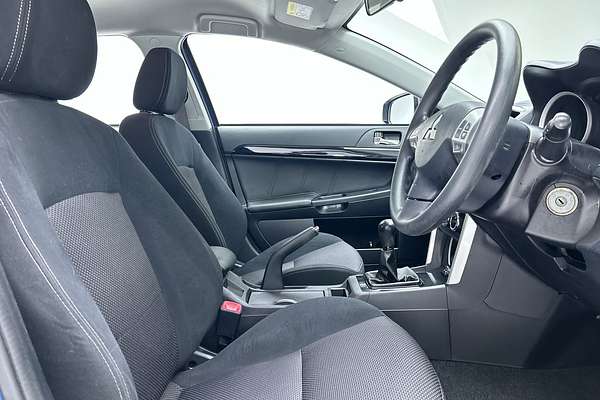 2017 Mitsubishi Lancer ES Sport CF